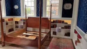 Library guest room 1