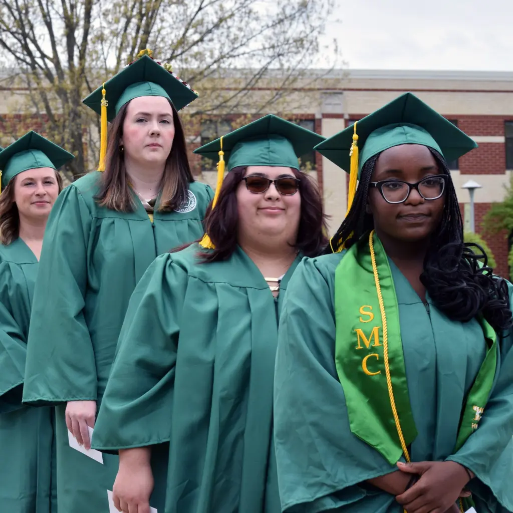SMC grads 26