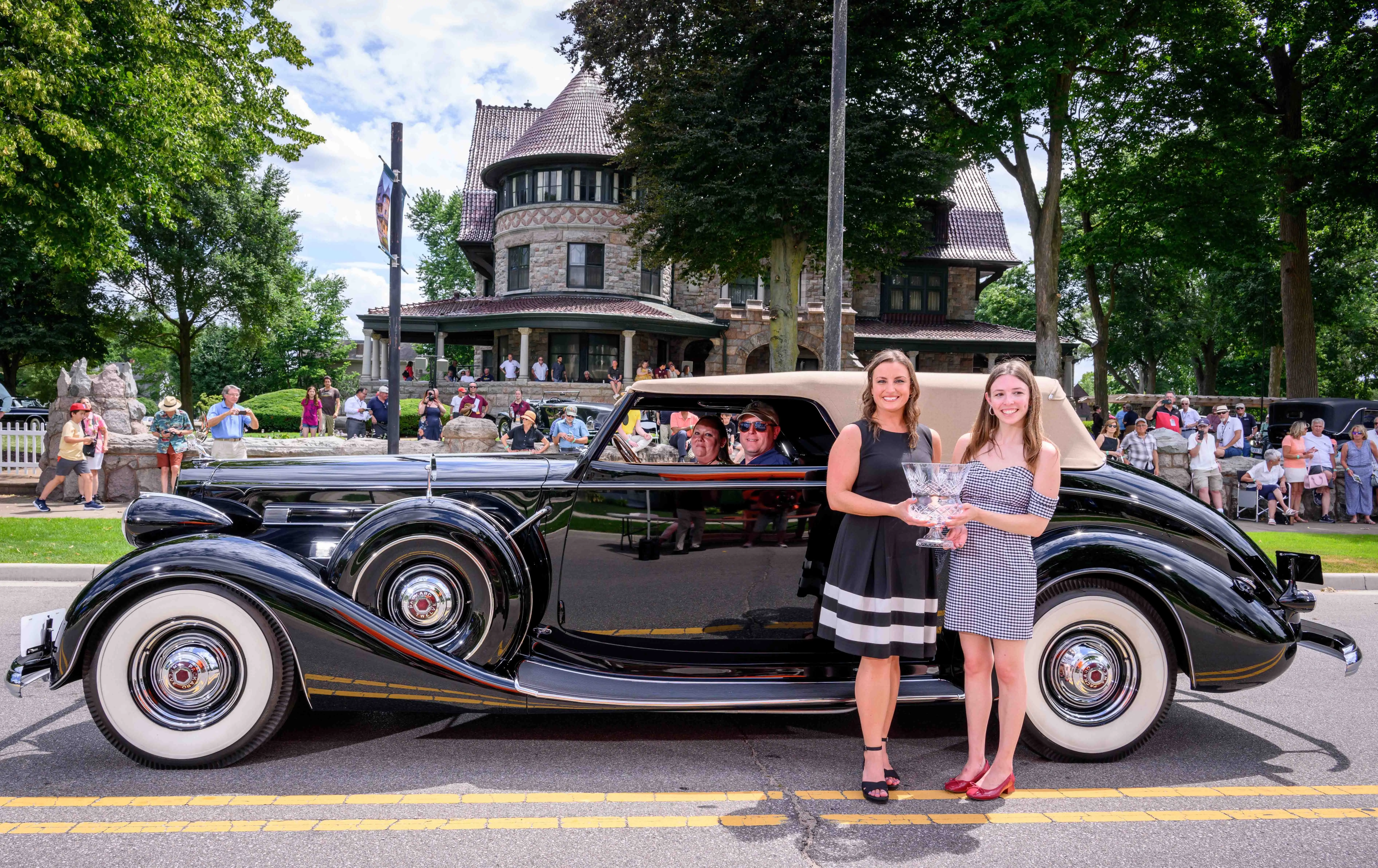 Concours car mansion