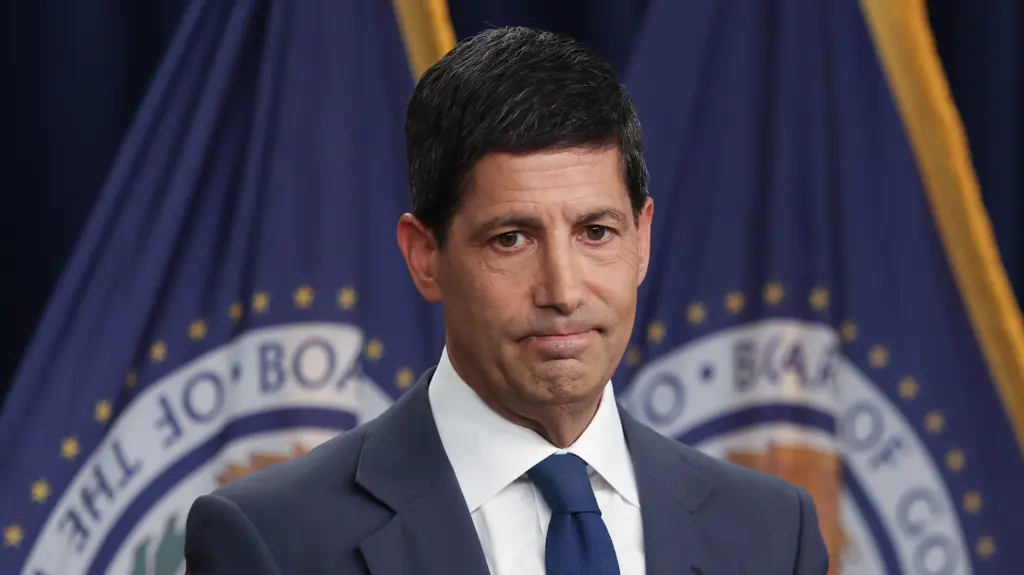 getty_kevinwarsh_08072693776