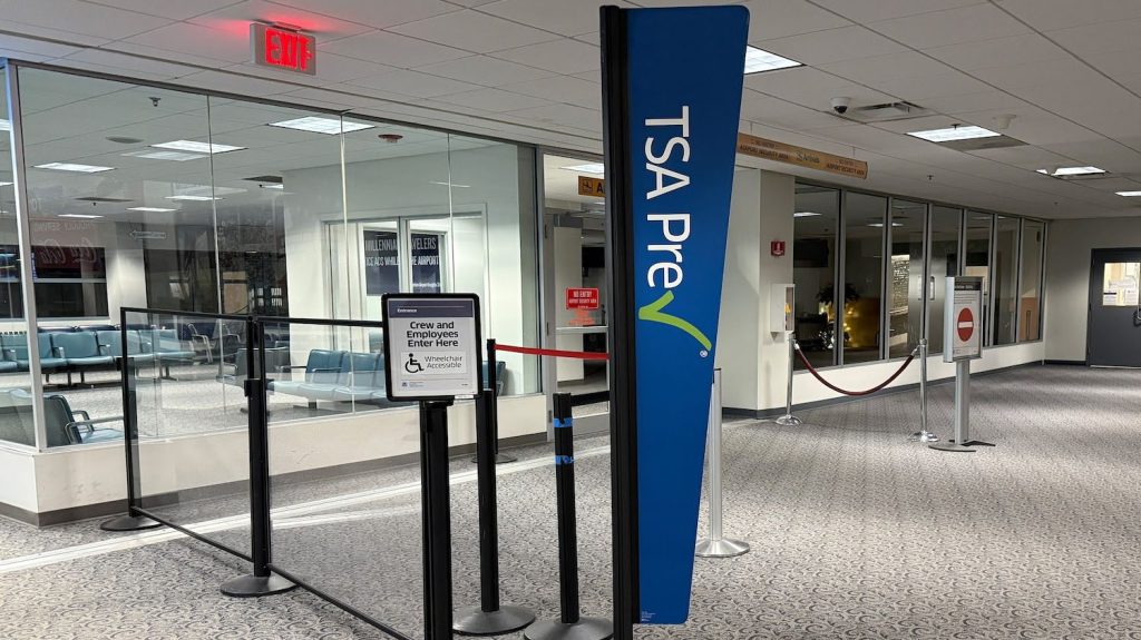 TSA launches program allowing non-travelers past security