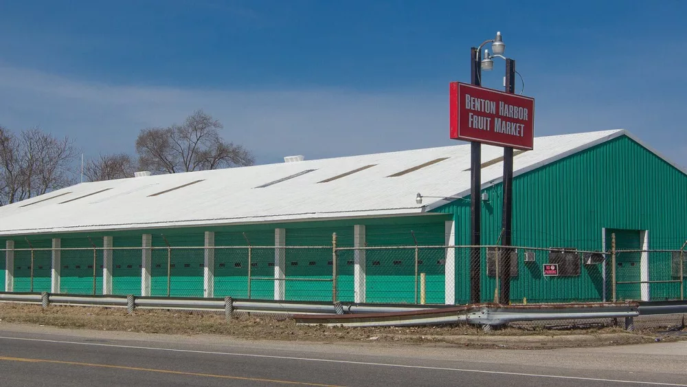 benton_harbor_fruit_market