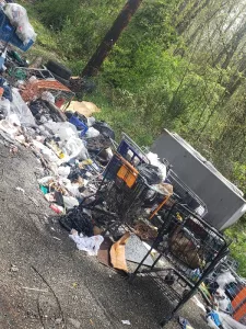 kvi-listener-kent-homeless-camp-3