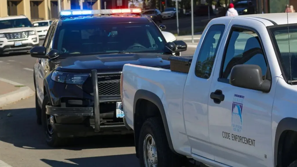 68e3273f6f197-image_