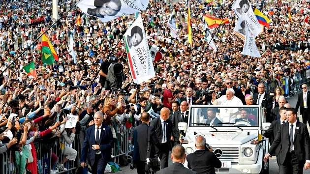 gettyimages_popefrancis_080523870466