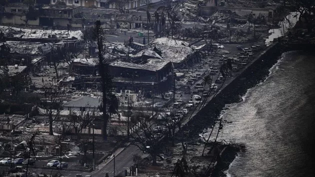 hawaii-fire-11-gty-gmh-230810_1691698452674_hpembed_3x2_99240464