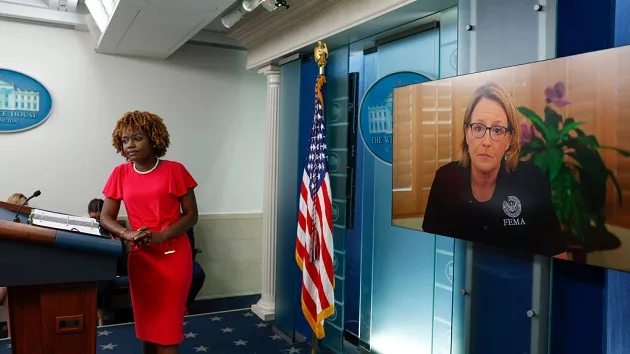 gettyimages_whitehousemauifema_081423553889