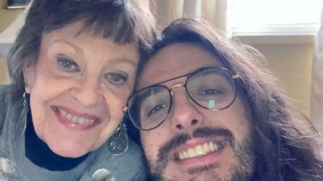 gustern-ht-er-220322_1647979805824_hpembed_3x4_992548760