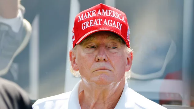 getty_82423_djtrumpmagahat423503