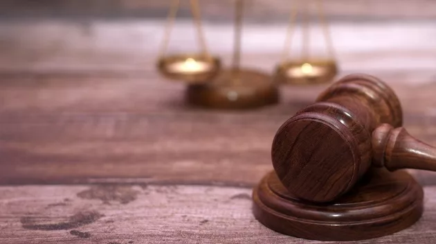 gettyimages_gavel_08102328399