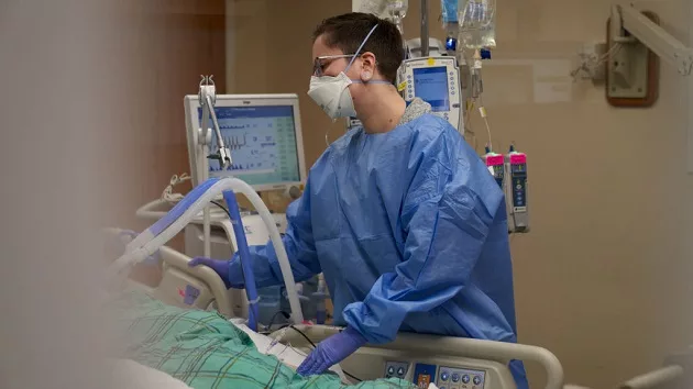 gettyimages_covidicu_082923193150