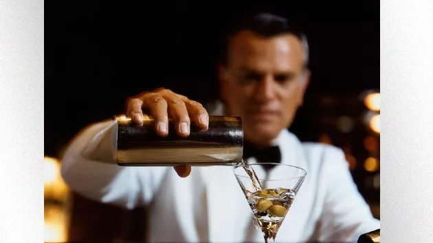 getty_martini_0908202957930