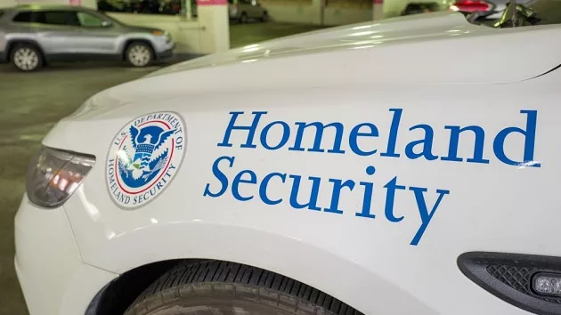 gettyimages_dhscar_091423592149