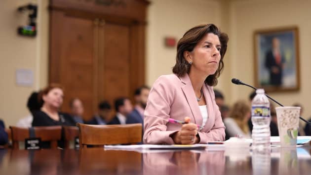 gina-raimondo-gty-jt-230921_1695342198393_hpembed_3x2636656