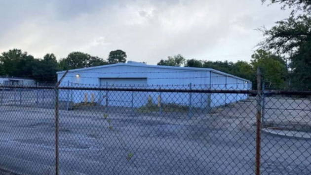 baton-rouge-brave-cave-ht-jt-230923_1695484891888_hpembed_19x14115215