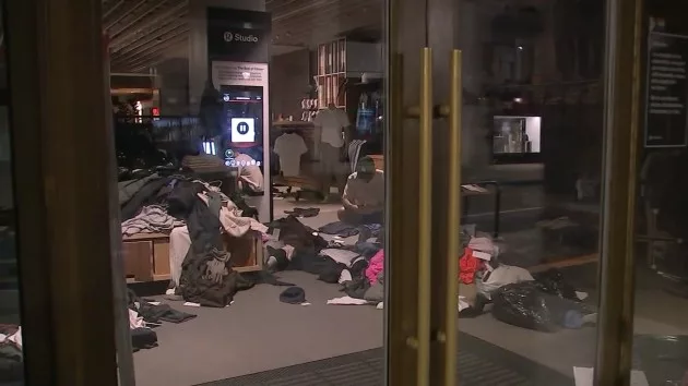 philly-store-2-ht-ps-230927_1695818816185_hpembed_16x9520016