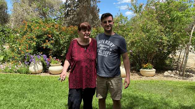 yoavshimoni_brachalevinson_101323973133