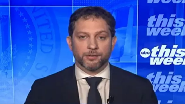 110523_abcnews_thisguy852004