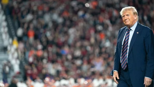 getty_112823_djtrumpbowlgame466786