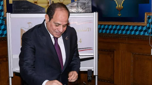 egypt-sisi-embe_1702303003259_hpembed_7x5619554