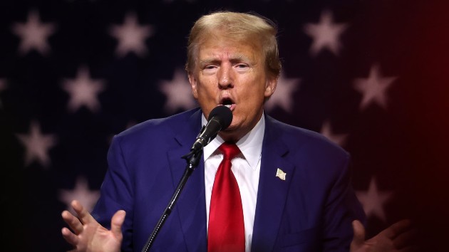 trump-2-gty-er-231218_1702941219731_hpmain_4x3632859