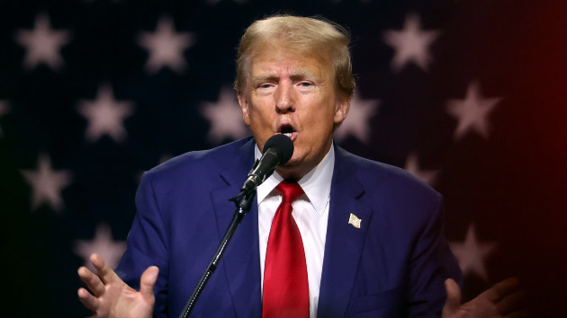 donlad-trump-gty-jef-231219_1703015470563_hpmain_4x3418133