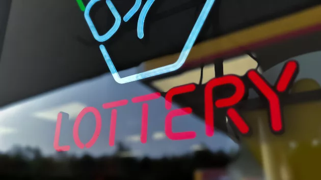 gettyrf_100223_lotterysign757205