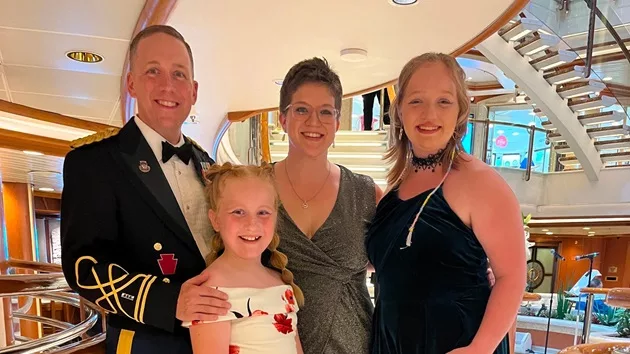 burkle-4-ht-bb-231228_1703781598983_hpembed_3x4103507