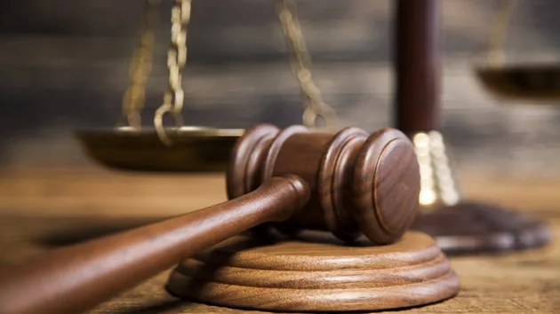 gettyimages_gavel_011124681965