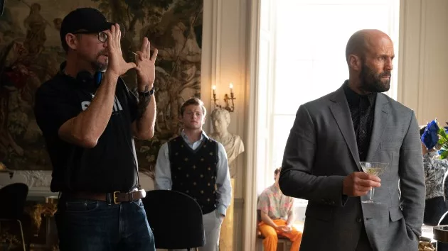 e_beekeeper_ayer_statham_01122024_079893