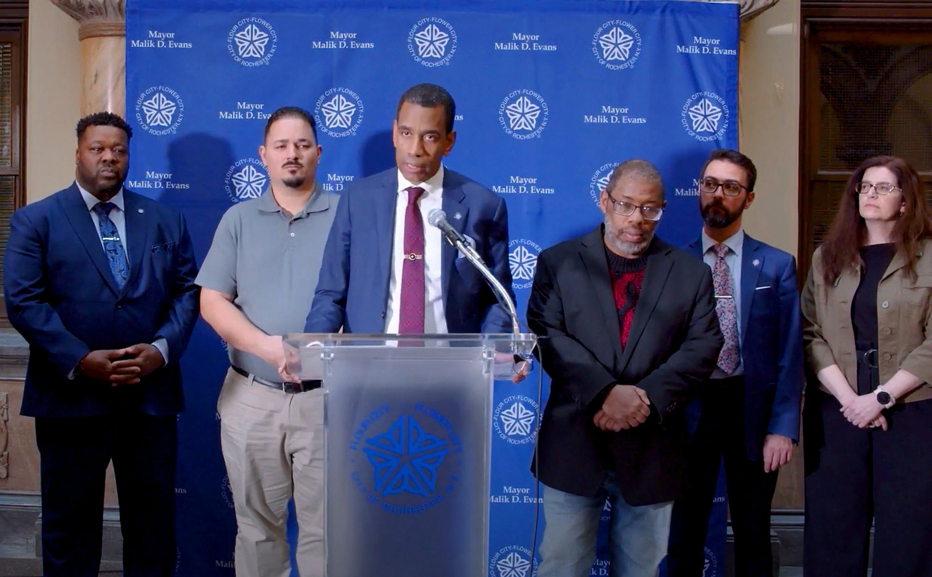 malik-evans-1-ht-gmh-240112_1705076170340_hpmain717741