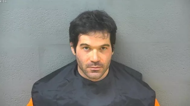 estes-thompson-booking-photo-ht-jt-240118_1705620014237_hpembed_9x5304106