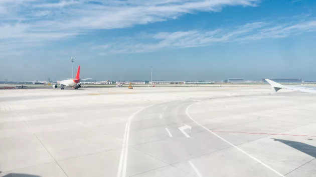 gettyrf_9722_airporttarmac2028229750762