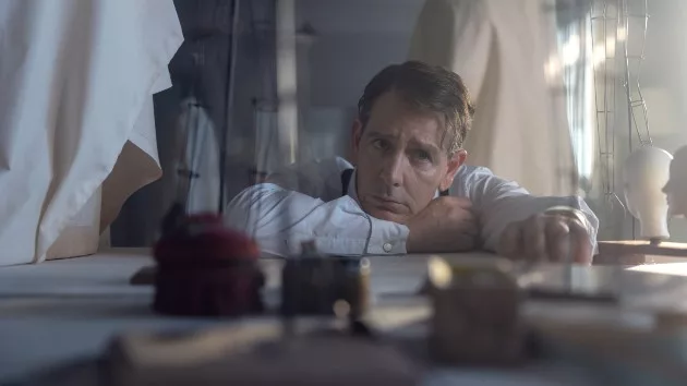 e_the_new_look_mendelsohn_0216202426868