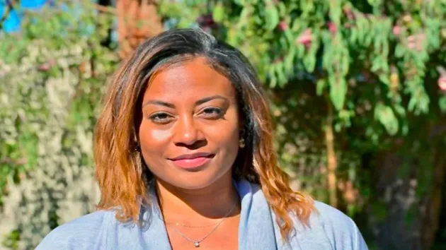 022923_courtesy_person345572