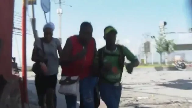 031023_abcnews_haitiviolence317111