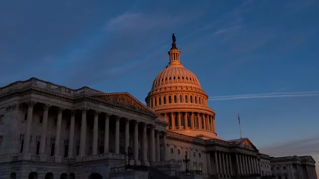 gettyimages_capitolbuilding_0411244738