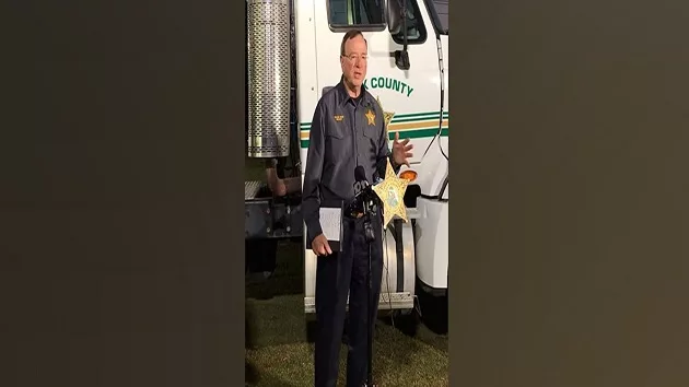 Two Florida deputies shot, suspect killed in gun battle