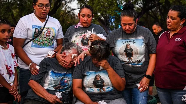 getty_52224_uvalderubiofamily981843