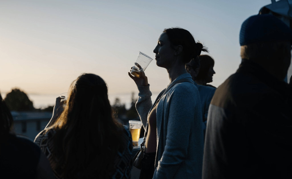 664e3c4f5b008-image_