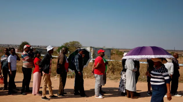 south-african-elections3-gty-ml-240529_1716982722579_hpembed_3x2593035