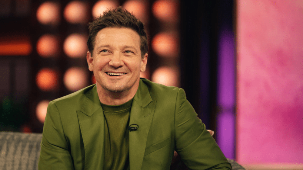 e_jeremyrenner_062524357719