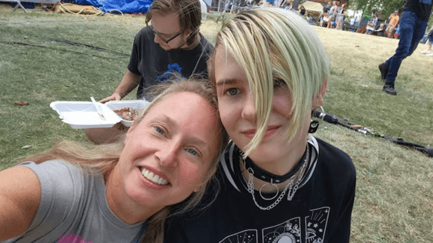 ashleysoveriegn_colbaltsovereign_070624774792