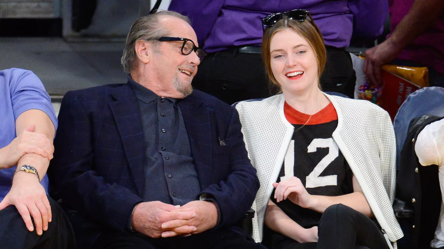 Jack Nicholson hugs daughter Lorraine in sweet new social media photo |  Northwest Newsradio 97.7 | AM 1000, image size:1418x797