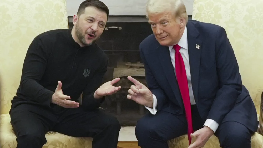 President Donald Trump, right, meets with Ukrainian President Volodymyr Zelenskyy in the Oval Office at the White House, Friday, Feb. 28, 2025, in Washington. (AP Photo/ Mystyslav Chernov)