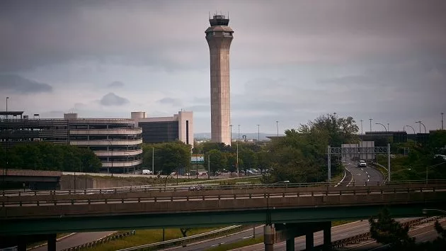 g_newark_050825337395