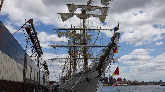 g_mexicanboat_051925548969