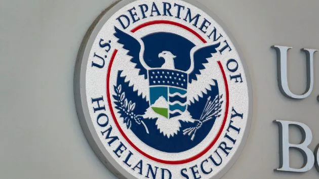 getty_homelandsecurityseal122403