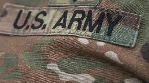 g_armyuni_0610255878