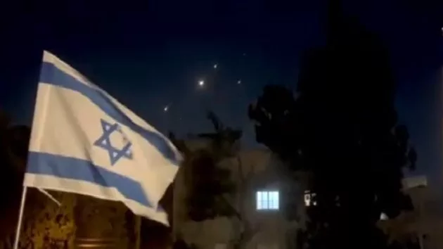 061525_abcnews_israeliflag438960